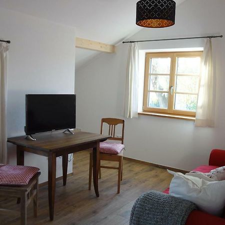 Appartement - Ferienwohnung - Fewo Heuboden Emmering  Екстериор снимка